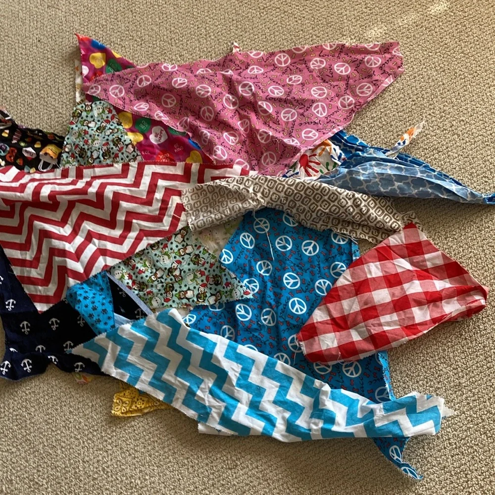 Triangle Dog Bandanas Cloth Scarves for Dogs 25 Count Variety Patterns Bundle